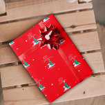 Snowman Christmas Wrapping Paper Geschenkpapier<br><div class="desc">Mit unserem Snowman Weihnachts-Wrapping Paper können Sie Ihre Urlaubsgeschenke ausstellen! Mit dem skurrilen Snowmanndesign aus unseren Liebestaschen bringt dieses festliche Verpackungspapier Freude an Ihren Geschenken. Personalisieren Sie es mit Ihrem Familiennamen und einer herzlichen Botschaft für eine einzigartige und festliche Touch. Egal ob Sie sich für "Frohe Weihnachten" oder "Glückliche Feiertage"...</div>