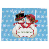 Snowman Couple, First Christmas Große Geschenktüte (Rückseite)