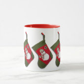 Snowman hat Weihnachts-Strümpfe rund um den Globus Tasse (Zentrum)