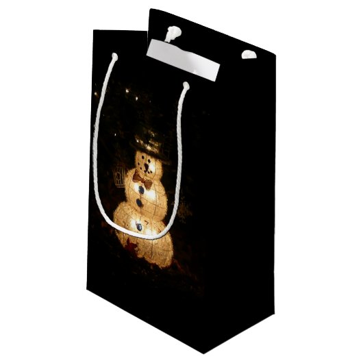 Snowman Holiday Light Display Kleine Geschenktüte (Rückseite Schrägansicht)