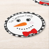 Snowman mit Red Bowtie Black Buffalo Kariert Trimm Runder Pappuntersetzer (Angewinkelt)