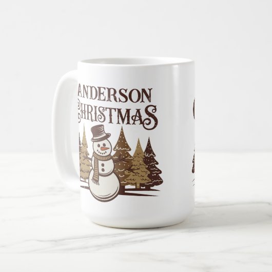 Snowman Pine Trees Familienname Weihnachten Kaffeetasse (Vorderseite Links)
