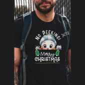 Snowman pinkelt zwischen Weihnachtsbaum T-Shirt