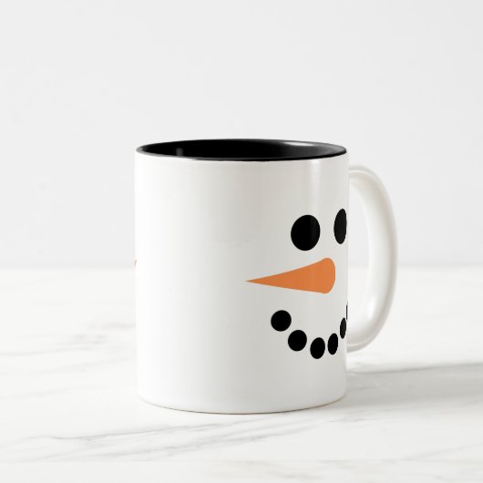 Snowman-Tasse Seinen Winterurlaub Zweifarbige Tasse (VorderseiteRechts)