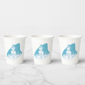 Snowman trägt einen Top-Hut Pappbecher