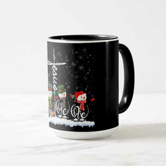 Snowmen Beneath the Tree: A Christmas Message Tasse (VorderseiteRechts)