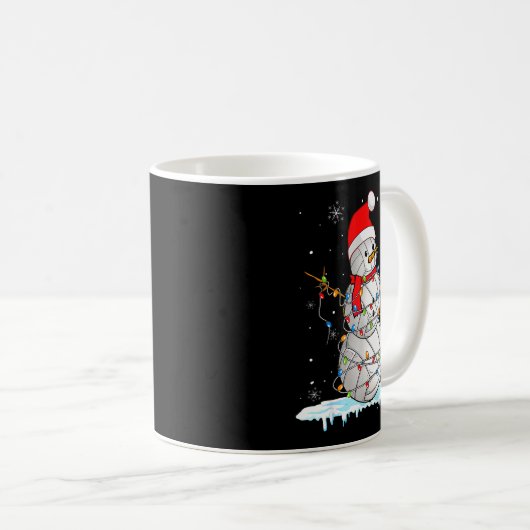 Snowmies Santa Lights Christmas Snowman Volleyball Kaffeetasse (VorderseiteRechts)