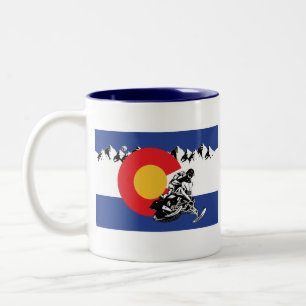 Snowmobile-in-Colorado-Flagge Zweifarbige Tasse