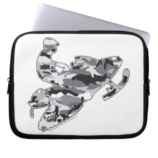 Snowmobiler in grauer Camouflage Laptopschutzhülle