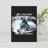 Snowmobiling Funny Snowmobile Einladung (Stehend Vorderseite)
