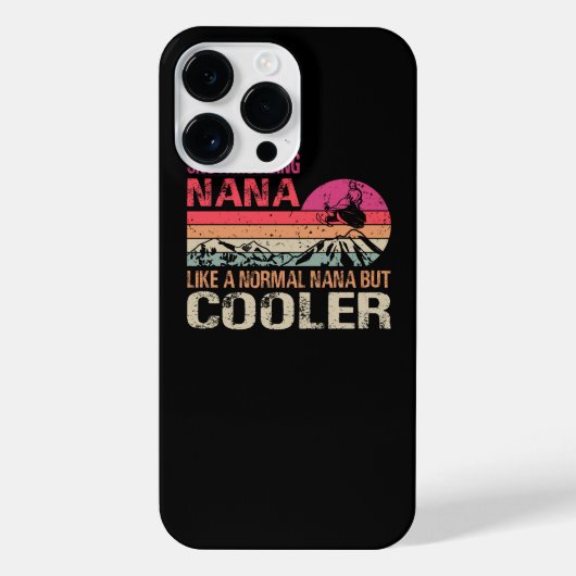Snowmobiling Nana wie eine normale Nana, aber Cool iPhone Hülle (Rückseite)