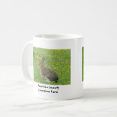 Snowshoehase verehrt Löwenzahn Kaffeetasse (Vorderseite Links)