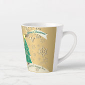 Snowy Bronze Christmas Tree Szene Latte Tasse (Rechts)