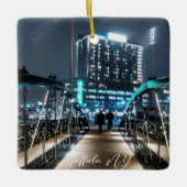 Snowy Canalside Walk Keramikornament (Vorderseite)