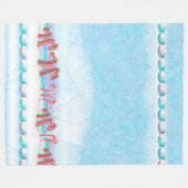 Snowy Candy Cane Forest Winter Szene Fleecedecke (Vorderseite (Horizontal))