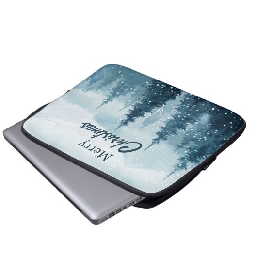 Snowy Christmas Trees  Laptopschutzhülle (Vorne Knopf)