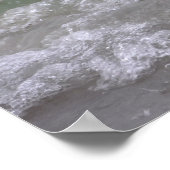 Snowy Egret im Surf Poster (Ecke)