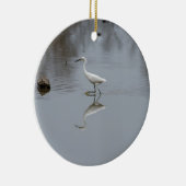 "Snowy Egret on the Hunt" Keramik Ornament (Rechts)