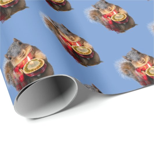 Snowy-Eichhörnchen Geschenkpapier (Rolleneckpunkt)