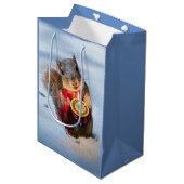 Snowy-Eichhörnchen Mittlere Geschenktüte (Vorderseite Schrägansicht)
