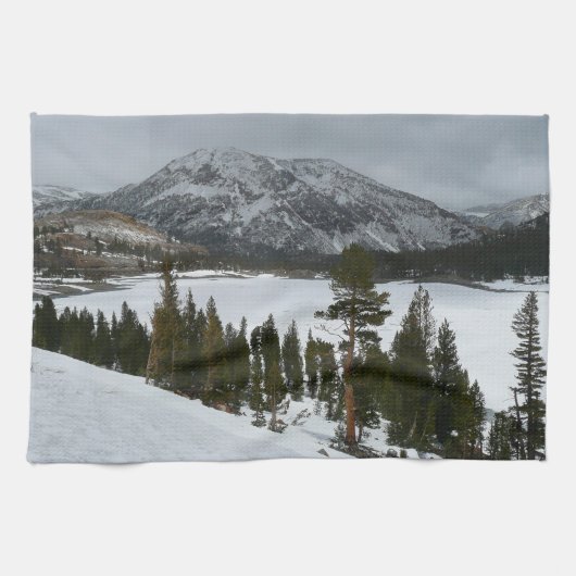 Snowy Ellery Winter Landschaft Handtuch (Horizontal)