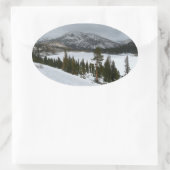 Snowy Ellery Winter Landschaft Ovaler Aufkleber (Tasche)