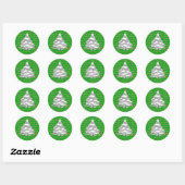 Snowy Evergreen Round Sticker (Blatt)