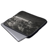 Snowy Forest at Night Laptopschutzhülle (Vorne Knopf)