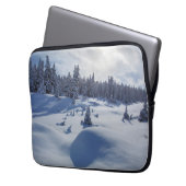 Snowy-Landschaft Laptopschutzhülle (Vorderseite Links)