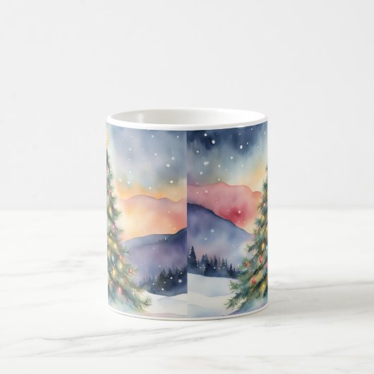 Snowy Lighted Christmas Tree Winterlandschaft Kaffeetasse (Mittel)