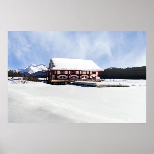 Snowy Maligne Lake Boat House Poster (Vorne)