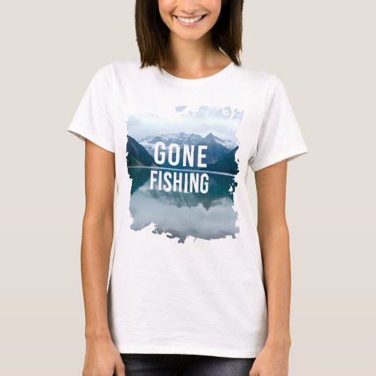 Snowy Mountain Lake Gone Fischen T-Shirt (Vorderseite)