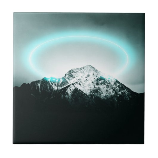 Snowy mountain mysterious blue neon light fliese (Vorderseite)