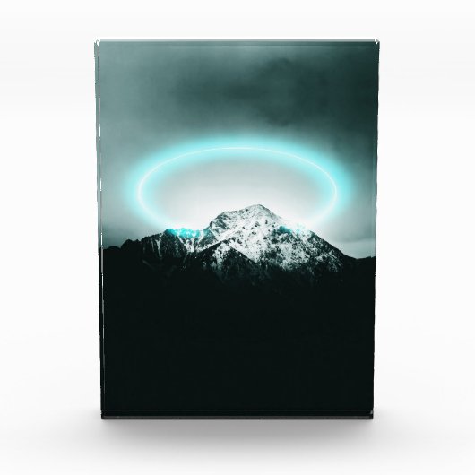 Snowy mountain mysterious blue neon light fotoblock (Vorderseite)