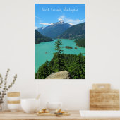 Snowy Mountain Turquoise Lake in Washington Poster (Küche)