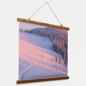 Snowy Mountains Wandteppich Mit Holzrahmen (Gewinkelt)