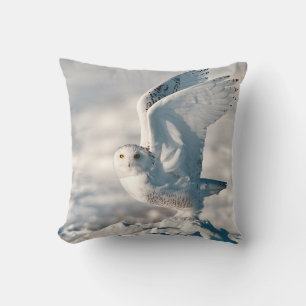 Snowy Owl abheben Kissen