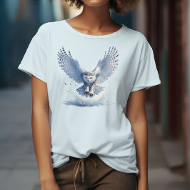 Snowy Owl in der Mitte eines Swoop in Aquarellfarb T-Shirt