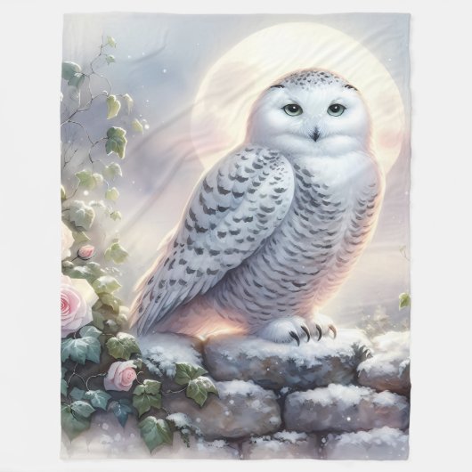 Snowy Owl in Moonlit Winter Garden Fleecedecke (Vorderseite)