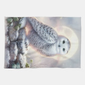Snowy Owl in Moonlit Winter Garden Geschirrtuch (Horizontal)