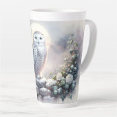 Snowy Owl in Moonlit Winter Garden Milchtasse (Rechte Ecke)