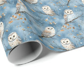 Snowy Owls auf Blue Geschenkpapier (Rolleneckpunkt)
