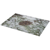 Snowy Pine Cone I Winter Nature Fotografy Schneidebrett (Ecke)