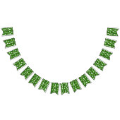 Snowy Pine Forest Wimpelkette (Alle)