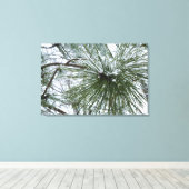 Snowy Pine Needles Winter Nature Fotografy Leinwanddruck (Insitu (Holzboden))