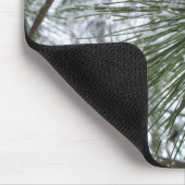 Snowy Pine Needles Winter Nature Fotografy Mousepad (Ecke)