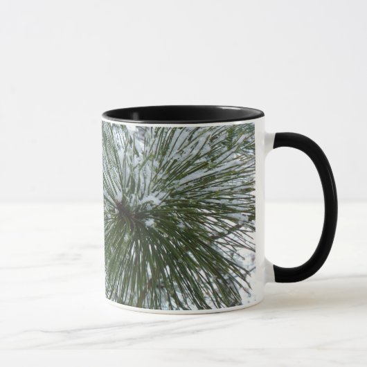 Snowy Pine Needles Winter Nature Fotografy Tasse (Rechts)