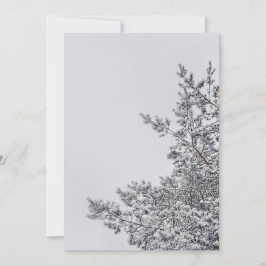 Snowy Pine, Scandinavian Christmas aesthetic Feiertagskarte (Vorderseite)