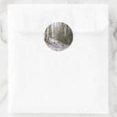 Snowy Sunlit Forest Glade Runder Aufkleber (Tasche)