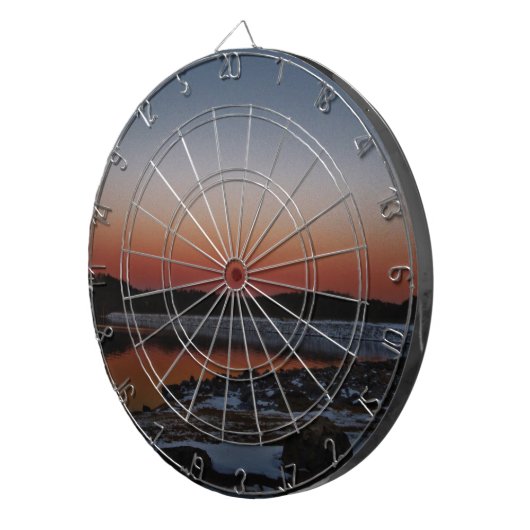 Snowy Sunset am Arrowhead See Dartscheibe (Vorderseite rechts)